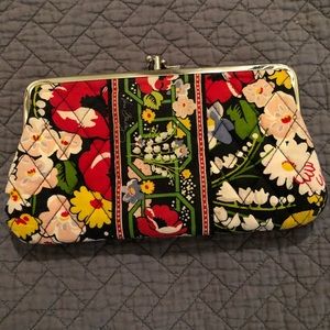 Vera Bradley kisslock wallet in Poppy Fields